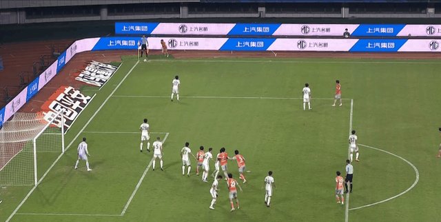 1657545661362070759.gif 3.gif