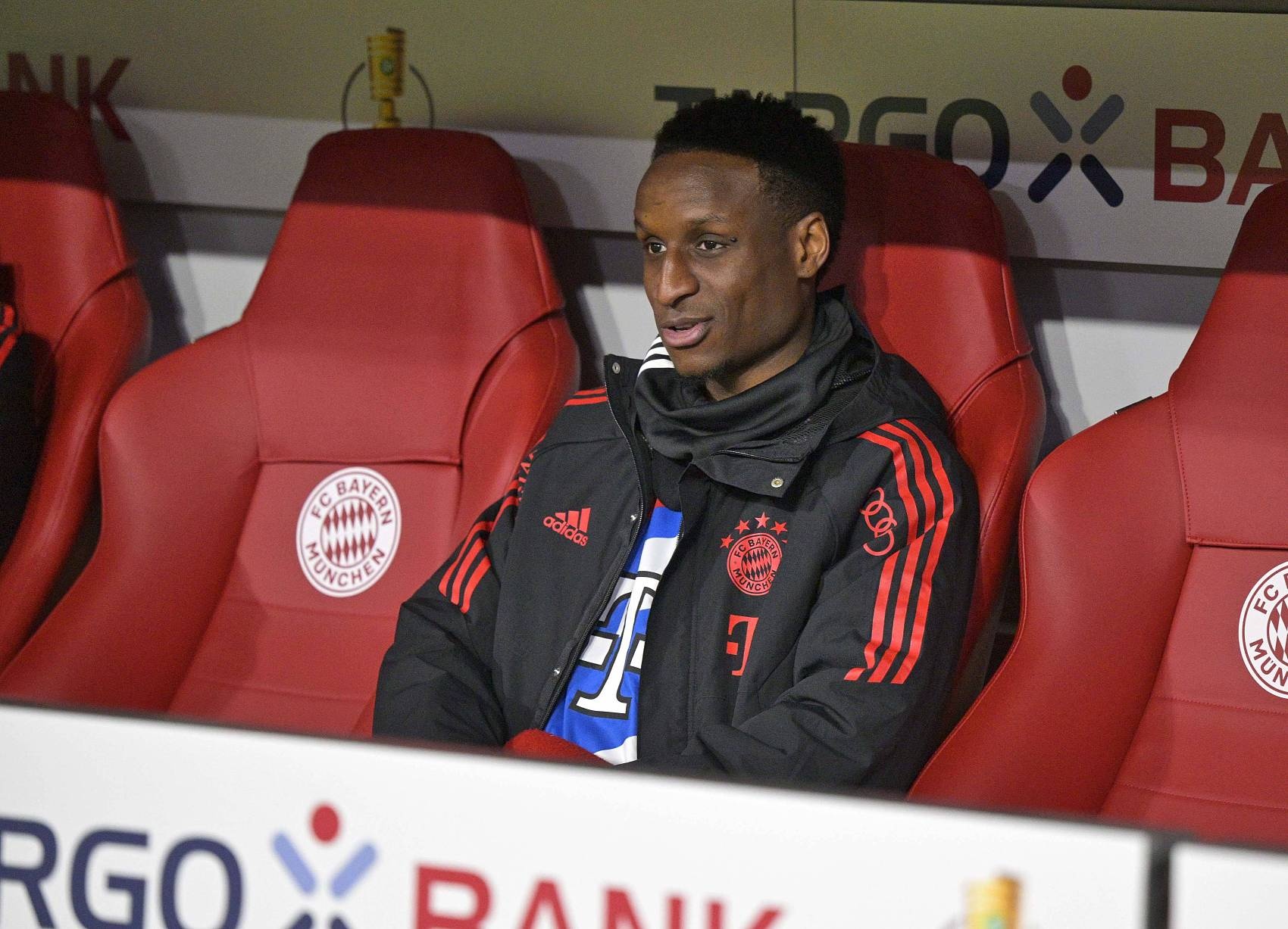 开云官网-前拜仁球员萨尔将时隔818天重返赛场，代表梅斯对阵里尔