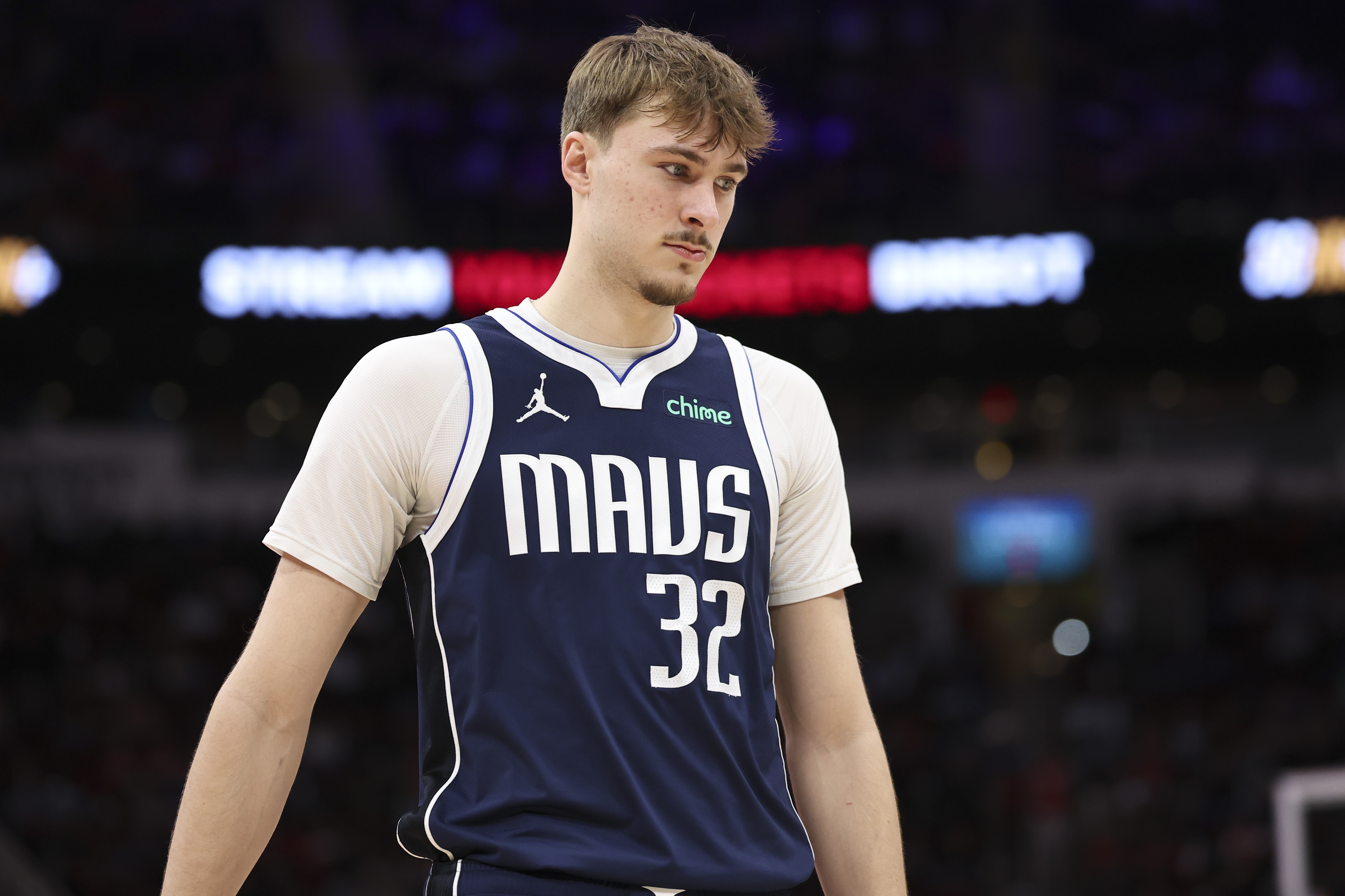 kaiyun-弗拉格首发30分钟 17中7拿到17分8板6助2断3帽 出现4失误