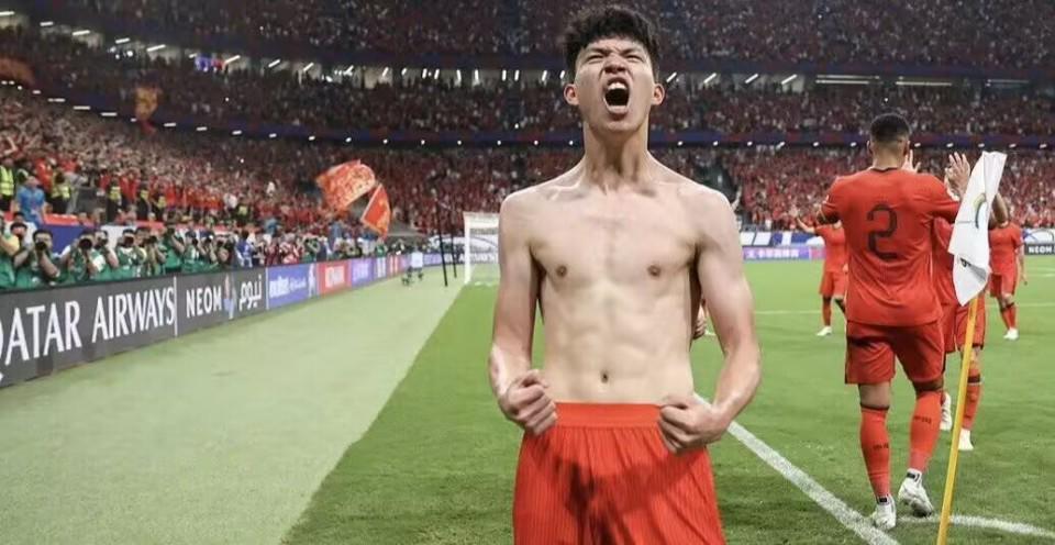 开云官网-王钰栋，拒绝德甲合同，放弃留洋？在中超拿300万顶薪